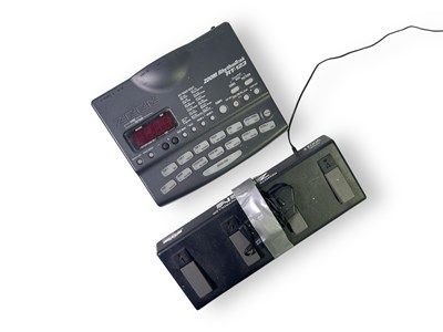 Lot 71 - JOHN'S EQUIPMENT - ZOOM RHYTHM TRACK AND REMOTE CONTROLLER.