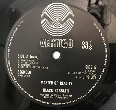 Lot 134 - BLACK SABBATH - MASTER OF REALITY LP (COMPLETE UK ORIGINAL W/ POSTER - VERTIGO SWIRL - 6360 050)