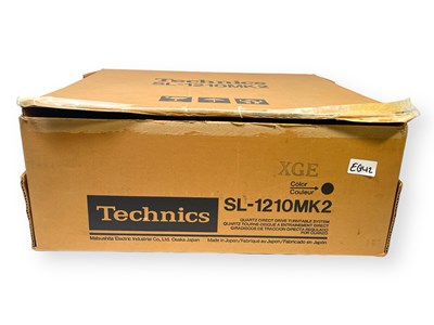 Lot 42 - TECHNICS SL-1210 MK2 TURNTABLE.