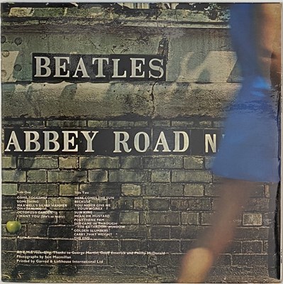 Lot 24 - THE BEATLES - ABBEY ROAD LP (ORIGINAL MISALIGNED SLEEVE COPY - PCS 7088)