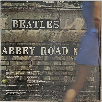 Lot 131 - THE BEATLES - ABBEY ROAD LP (UK MISALIGNED APPLE - PCS 7088)