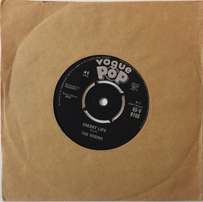 Lot 252 - THE ROBINS - CHERRY LIPS 7" (ORIGINAL UK VOGUE POP RELEASE - 45-V 9168)