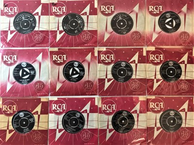 Lot 273 - ELVIS PRESLEY - RCA TRI-CENTRE 7" COLLECTION