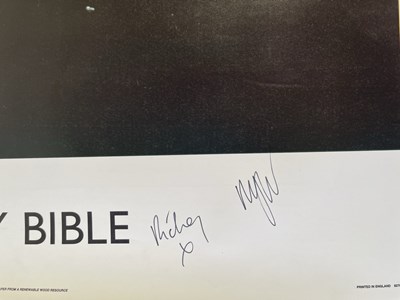Lot 412 - THE MANIC STREET PREACHERS - ORIGINAL FULLY SIGNED POSTER.