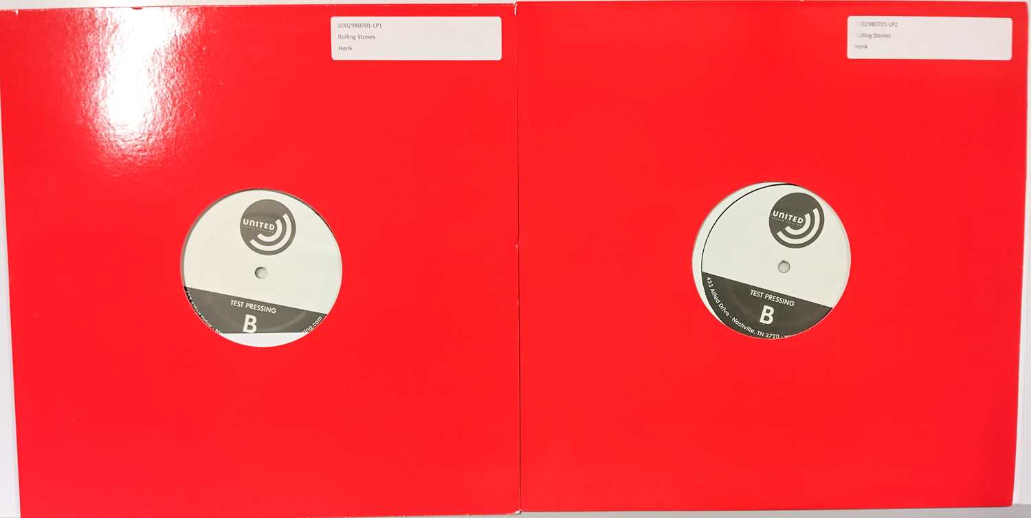 Lot 15 - THE ROLLING STONES - HONK 2xLP (2019 - B002980701)