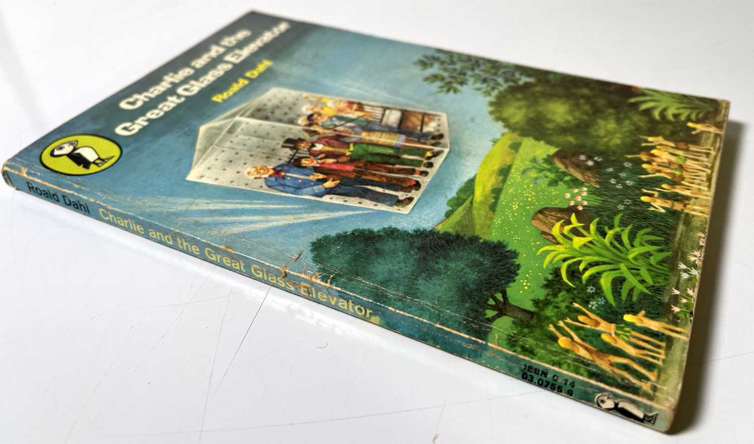 Lot 45 - ROALD DAHL - A SIGNED COPY OF 'CHARLIE AND THE GREAT GLASS ELEVATOR'.