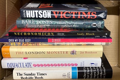 Lot 47 - PULP FICTION - LARGE COLLECTION OF ORIGINAL 1950S PAPERBACK TITLES.