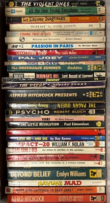 Lot 47 - PULP FICTION - LARGE COLLECTION OF ORIGINAL 1950S PAPERBACK TITLES.