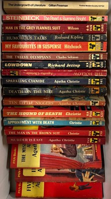 Lot 47 - PULP FICTION - LARGE COLLECTION OF ORIGINAL 1950S PAPERBACK TITLES.
