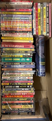Lot 47 - PULP FICTION - LARGE COLLECTION OF ORIGINAL 1950S PAPERBACK TITLES.