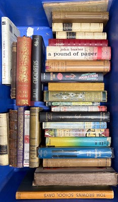 Lot 47 - PULP FICTION - LARGE COLLECTION OF ORIGINAL 1950S PAPERBACK TITLES.