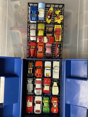 Lot 40 - 200+ TOY CARS AND VEHICLES INC MATCHBOX CARRY CASES.