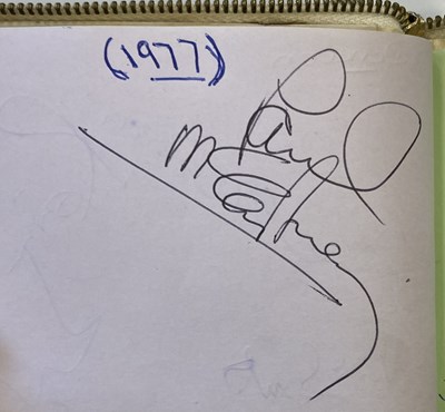 Lot 187 - BINGLEY HALL AUTOGRAPH BOOK TO INCLUDE PINK FLOYD, ROLLING STONES, QUEEN, GENESIS, YES, BLACK SABBATH & MORE.