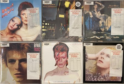 Lot 49 - DAVID BOWIE / QUEEN - LP / 12" COLLECTION