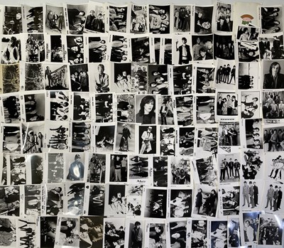 Lot 290 - PRESS AND PROMO PHOTOGRAPHS - NEW WAVE / ALT / INDIE.