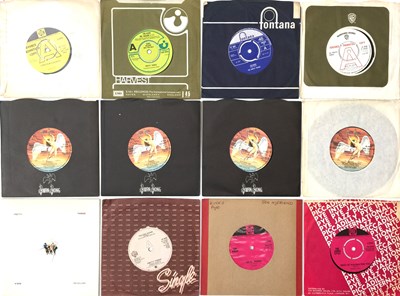 Lot 122 - PRETTY THINGS/ KINKS/ TROGGS - 7" PACK