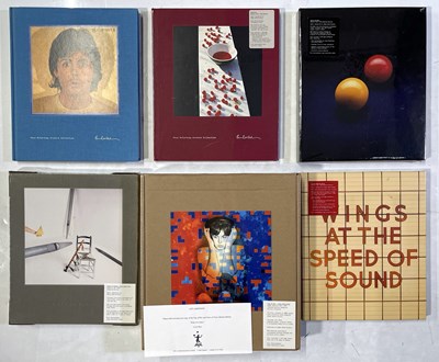 Lot 306 - THE BEATLES - PAUL MCCARTNEY / WINGS COLLECTABLES/SEALED BOOKS/BOXSETS.