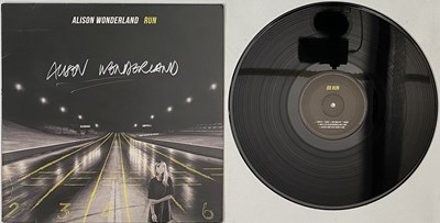 Lot 217 - ALISON WONDERLAND - RUN LP (SIGNED - 4718398)