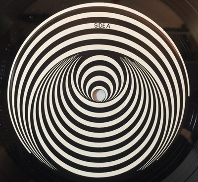 Lot 3 - KRAFTWERK - KRAFTWERK LP (ORIGINAL UK VERTIGO SWIRL PRESSING - 6641 077)