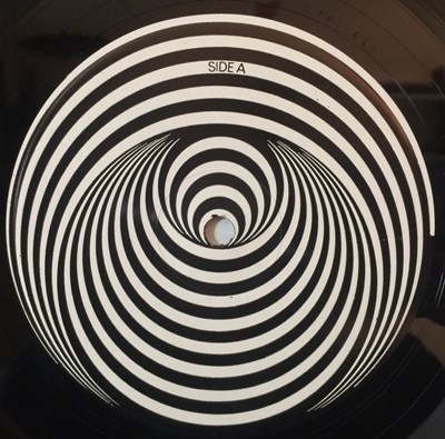Lot 3 - KRAFTWERK - KRAFTWERK LP (ORIGINAL UK VERTIGO SWIRL PRESSING - 6641 077)