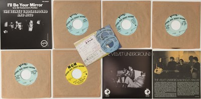 Lot 124 - THE VELVET UNDERGROUND / LOU REED / RELATED - 7" PACK