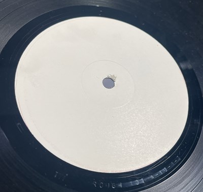 Lot 32 - THE SMITHS - THE WORLD WON'T LISTEN LP (ORIGINAL UK WHITE LABEL TEST PRESSING - ROUGH 101)