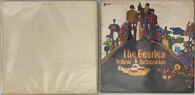 Lot 160 - THE BEATLES - YELLOW SUBMARINE/ WHITE ALBUM LP PACK