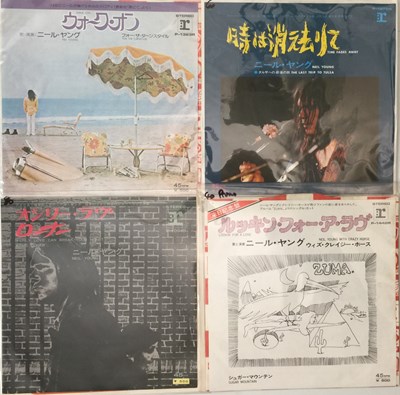Lot 154 - NEIL YOUNG - JAPANESE 7" PACK