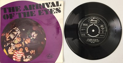 Lot 262 - THE EYES - THE ARRIVAL OF THE EYES EP (10035 MCE - 1966 ORIGINAL PRESSING)
