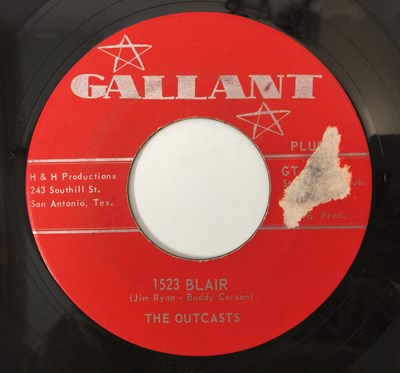 Lot 318 - THE OUTCASTS - 1523 BLAIR C/W SMOKESTACK LIGHTNING 7" (GT-101 - ORIGINAL PRESSING)
