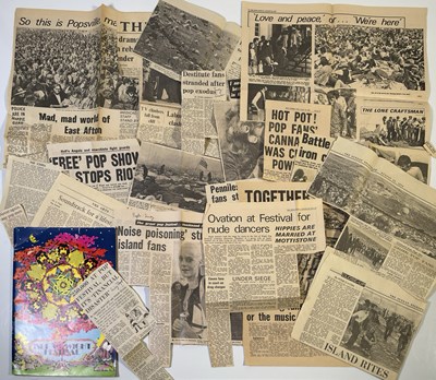 Lot 400 - ISLE OF WIGHT FESTIVAL - ORIGINAL 1970 PROGRAMME AND QUANTITY OF ORIGINAL PRESS CUTTINGS.