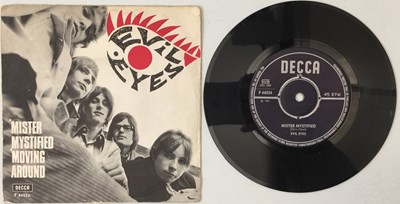Lot 275 - EVIL EYES - MISTER MYSTIFIED / MOVING AROUND 7" (DECCA - F 44524)