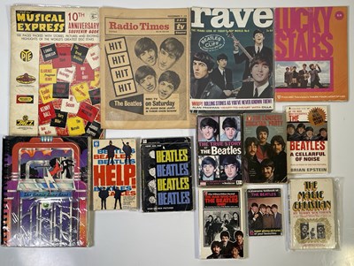 Lot 186 - THE BEATLES - COLLECTABLE BOOKS AND PUBLICATIONS.