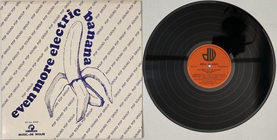 Lot 330 - ELECTRIC BANANA - EVENMORE ELECTIC BANANA LP (MUSIC DE WOLFE - DW/LP 3123)