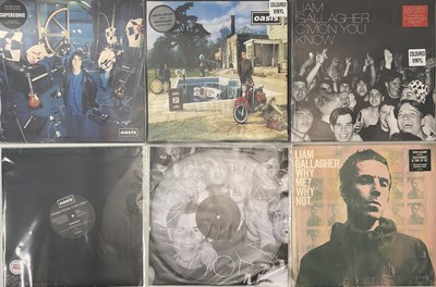 Lot 236 - OASIS / RELATED - BOX SET / 12" / LP COLLECTION