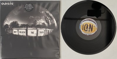 Lot 479 - OASIS - DON'T BELIEVE THE TRUTH LP (ORIGINAL UK COPY - BIG BROTHER RKIDLP 30X)