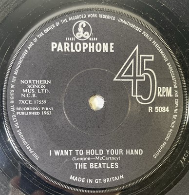 Lot 130 - THE BEATLES - I WANT TO HOLD YOUR HAND (UK SOLID CENTRE PRESSING - PARLOPHONE R 5084)