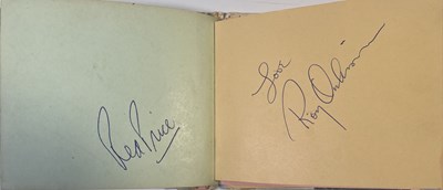 Lot 283 - 1960S AUTOGRAPH BOOK WITH SPRINGFIELDS / DION / ROY ORBISON / GEORGIE FAME ETC.