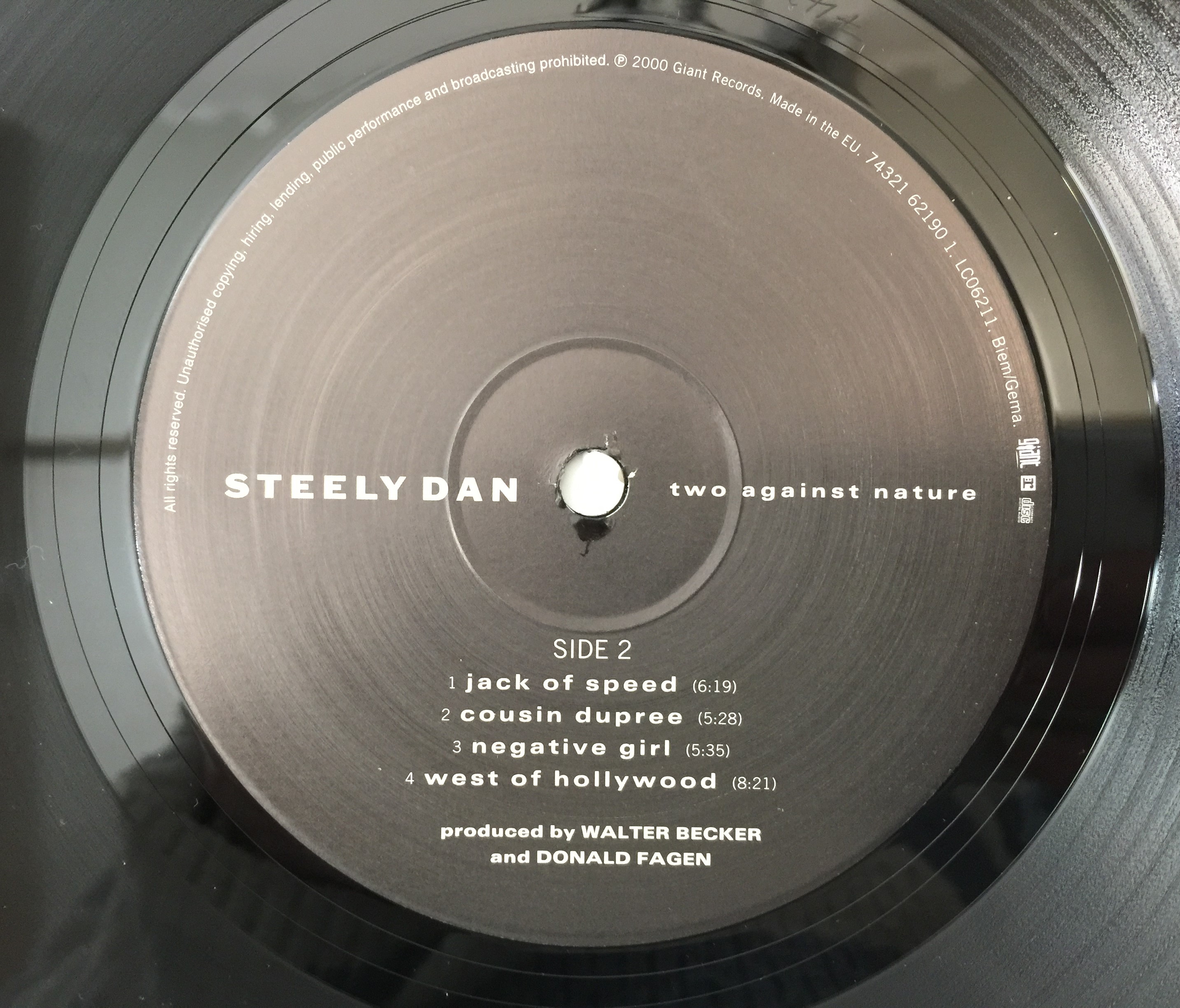 Lot 1046 - STEELY DAN - TWO AGAINST NATURE LP (EU
