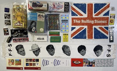 Lot 65 - PROMOTIONAL MEMORABILIA - QUEEN AND MORE.