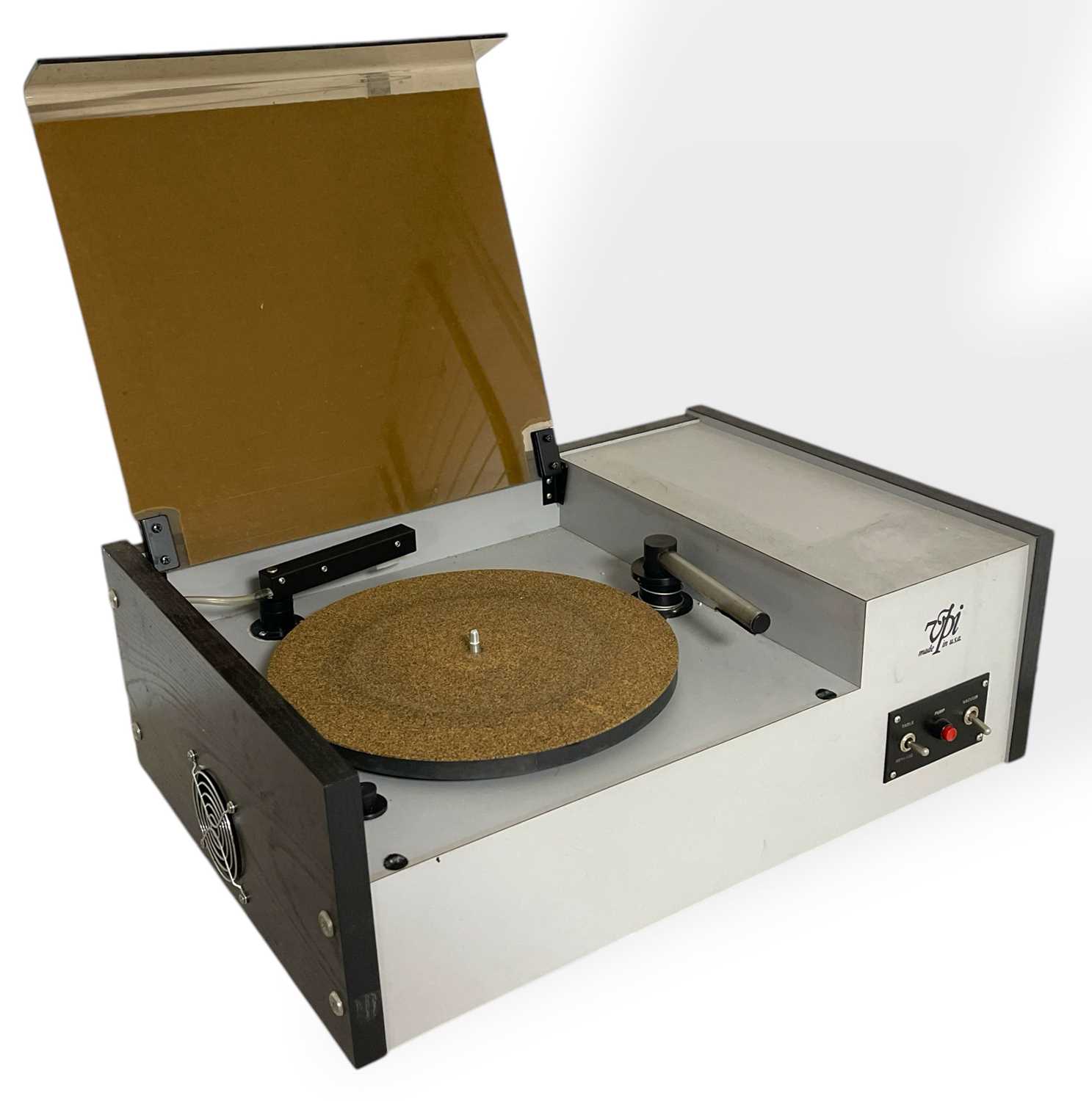 Lot 12 - VPI HW-17 RECORD CLEANING MACHINE.