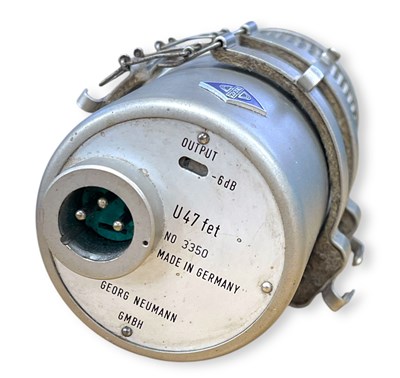 Lot 25 - NEUMANN U47 FET VINTAGE MICROPHONE.