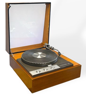Lot 24 - GARRARD 401 TURNTABLE.