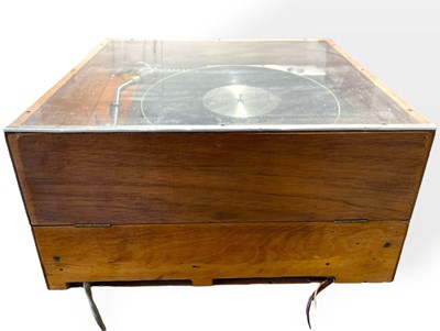 Lot 24 - GARRARD 401 TURNTABLE.