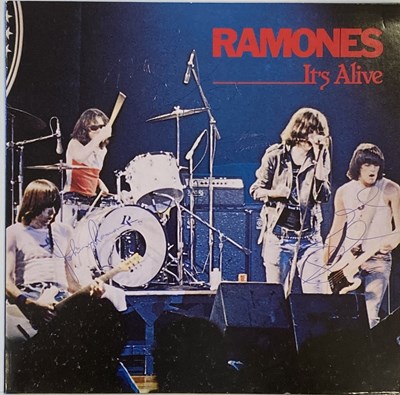 Lot 214 - THE RAMONES FULLY SIGNED LP.