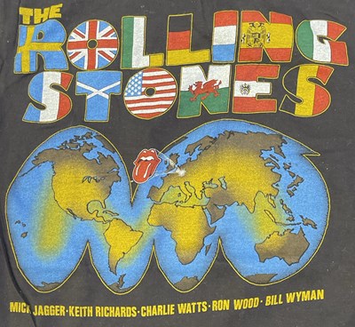 Lot 424 - THE ROLLING STONES - 1982 TOUR MEMORABILIA INC POSTER / T-SHIRT.