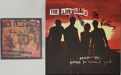 Lot 1304 - THE LIBERTINES - SIGNED LP BOX SET/ 7"