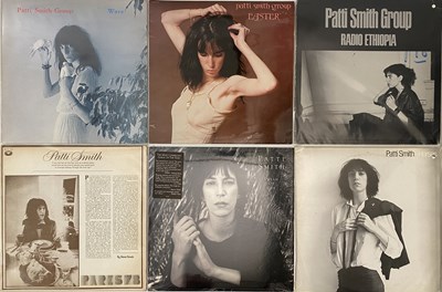 Lot 9 - PATTI SMITH - LP PACK