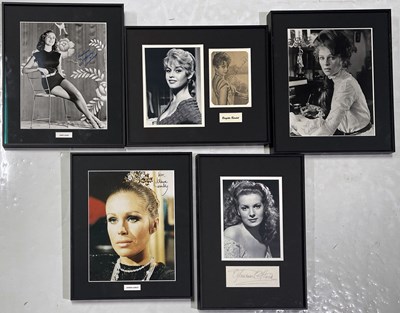 Lot 194 - FEMALE STARS - SIGNED IMAGES.