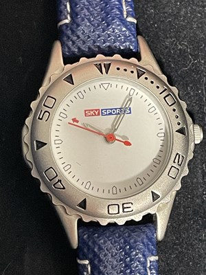 Lot 4 - WATCH COLLECTION INC INVICTA.